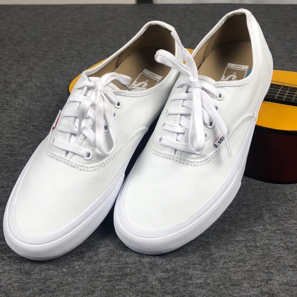 vans ultracush white